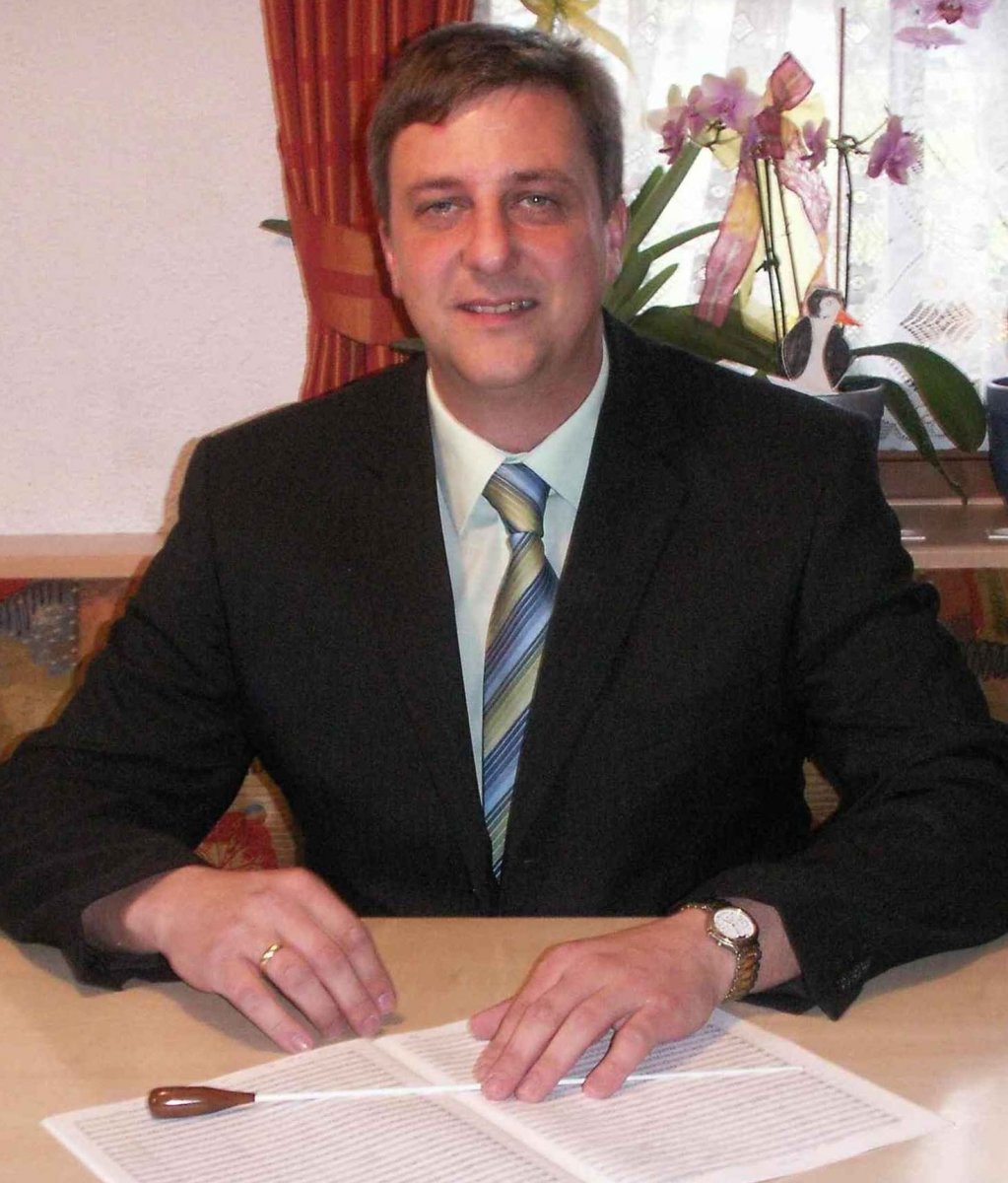 Hechenblaickner, Manfred - hier klicken